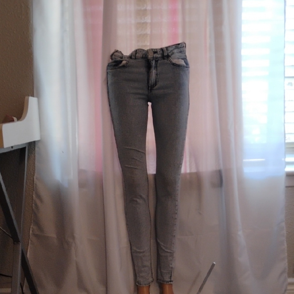 Women's Gray Skinny Jeans